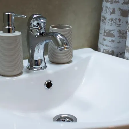 Sava Centar-arena, Ema דירה