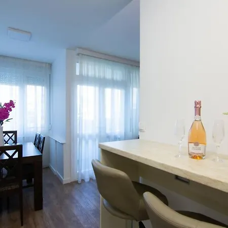 Sava Centar-arena, Ema *